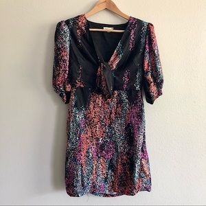 Tea n Cup Multicolored Dress w Puffed Sleeves and V Neck Bow Tie Size M